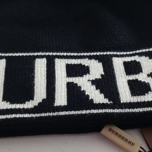 Burberry beanie